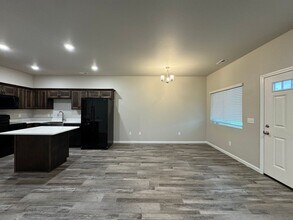3402 French St in Bismarck, ND - Building Photo - Building Photo