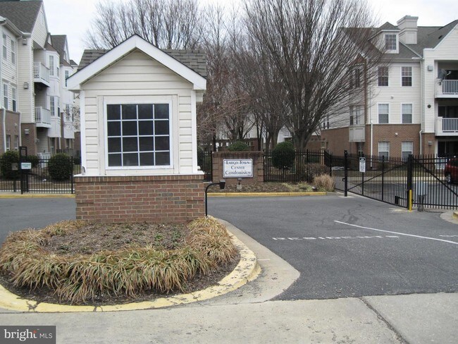 8941 Town Center Cir-Unit -103 in Upper Marlboro, MD - Building Photo - Building Photo