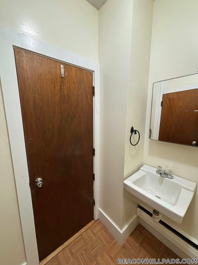 41 Anderson St