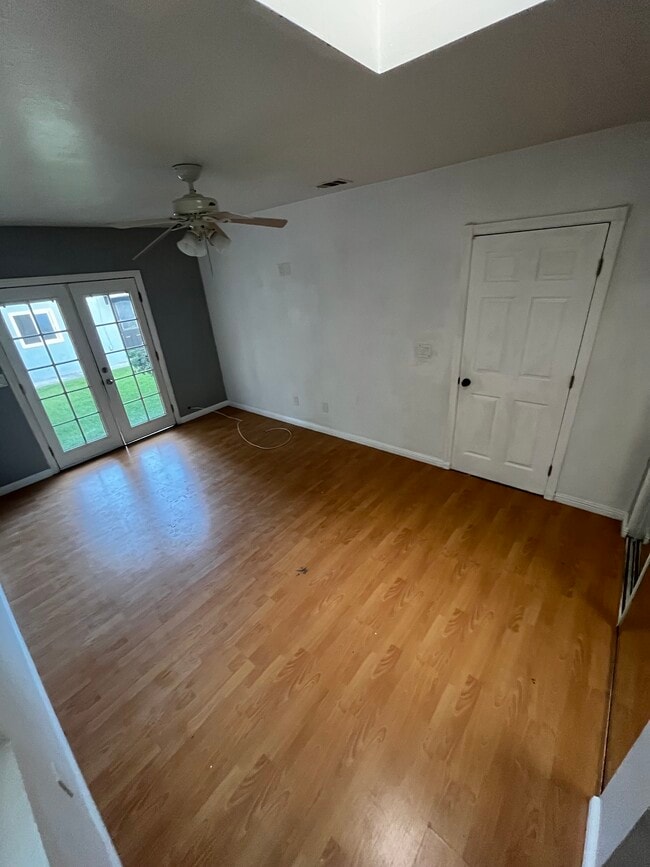 property at 15704 Crenshaw Blvd