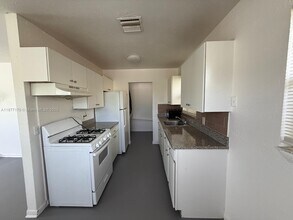502 18th St in West Palm Beach, FL - Building Photo - Building Photo