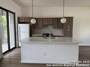 415 Jackson St in San Antonio, TX - Building Photo - Building Photo