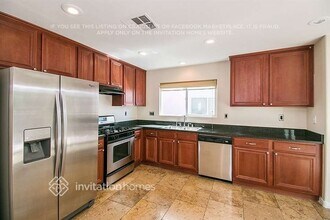 7423 Scottish Castle Ave in Las Vegas, NV - Building Photo - Building Photo