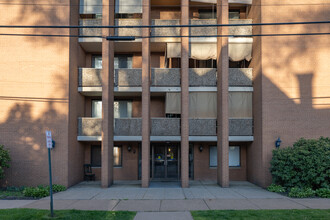 Franklin Towers in Beaver Falls, PA - Building Photo - Building Photo