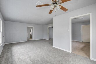 1427 W 6th St in Freeport, TX - Building Photo - Building Photo