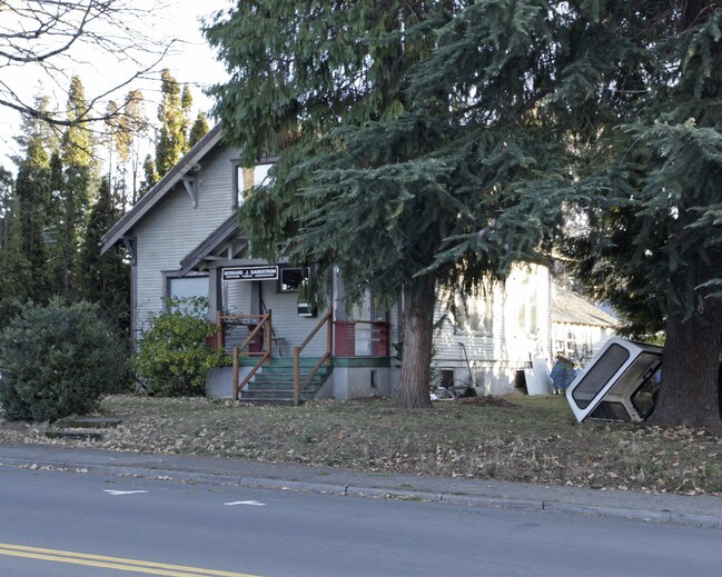 1911 Broadway St in Vancouver, WA - Building Photo - Building Photo