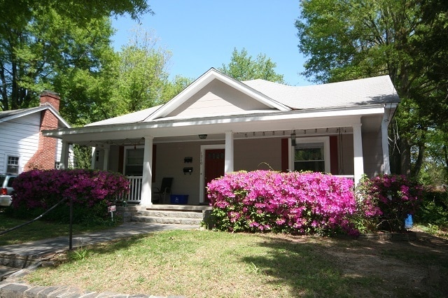 property at 1210 Clarendon St