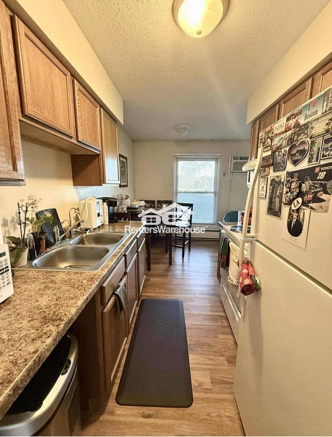 property at 918 9th Ave S