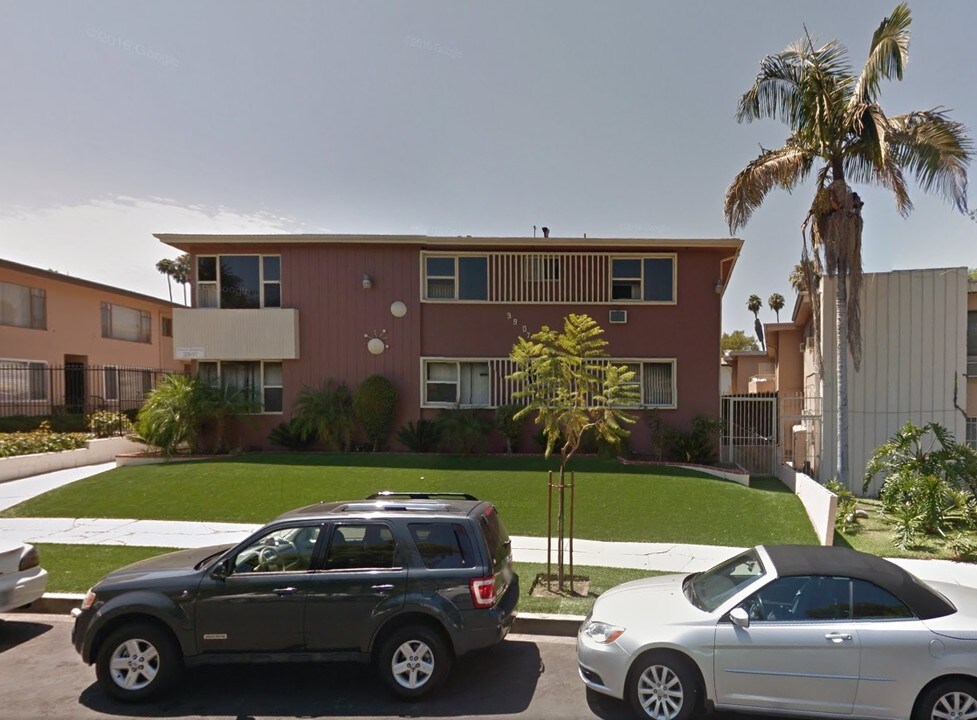 3907 Roxanne Ave in Los Angeles, CA - Foto de edificio
