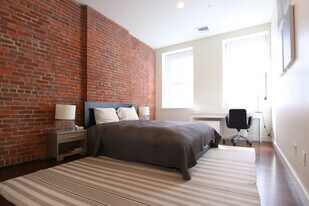 460 Harrison Ave, Unit 205 in Boston, MA - Building Photo