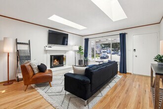 1639 Toledo Ct in Pacifica, CA - Building Photo - Building Photo