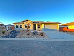 623 S 230 W in Ivins, UT - Building Photo - Building Photo