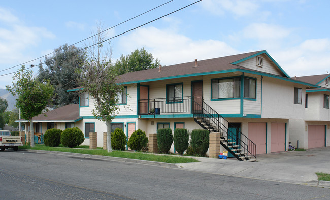 601 W Limited St in Lake Elsinore, CA - Building Photo - Building Photo