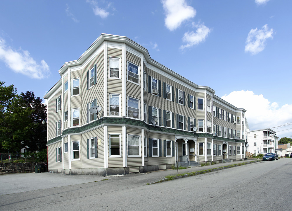 360-364 Merrimack St in Manchester, NH - Foto de edificio