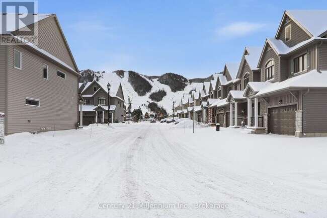 118 Jewel St in Blue Mountains, ON - Building Photo - Building Photo