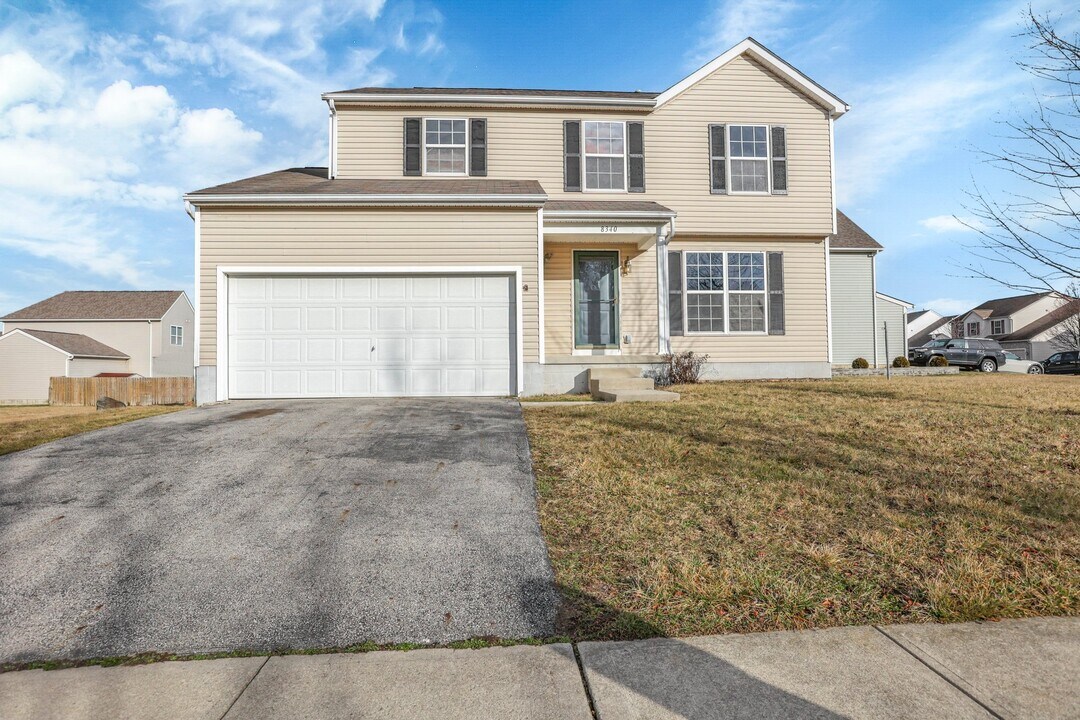 8340 Crete Ln in Columbus, OH - Foto de edificio