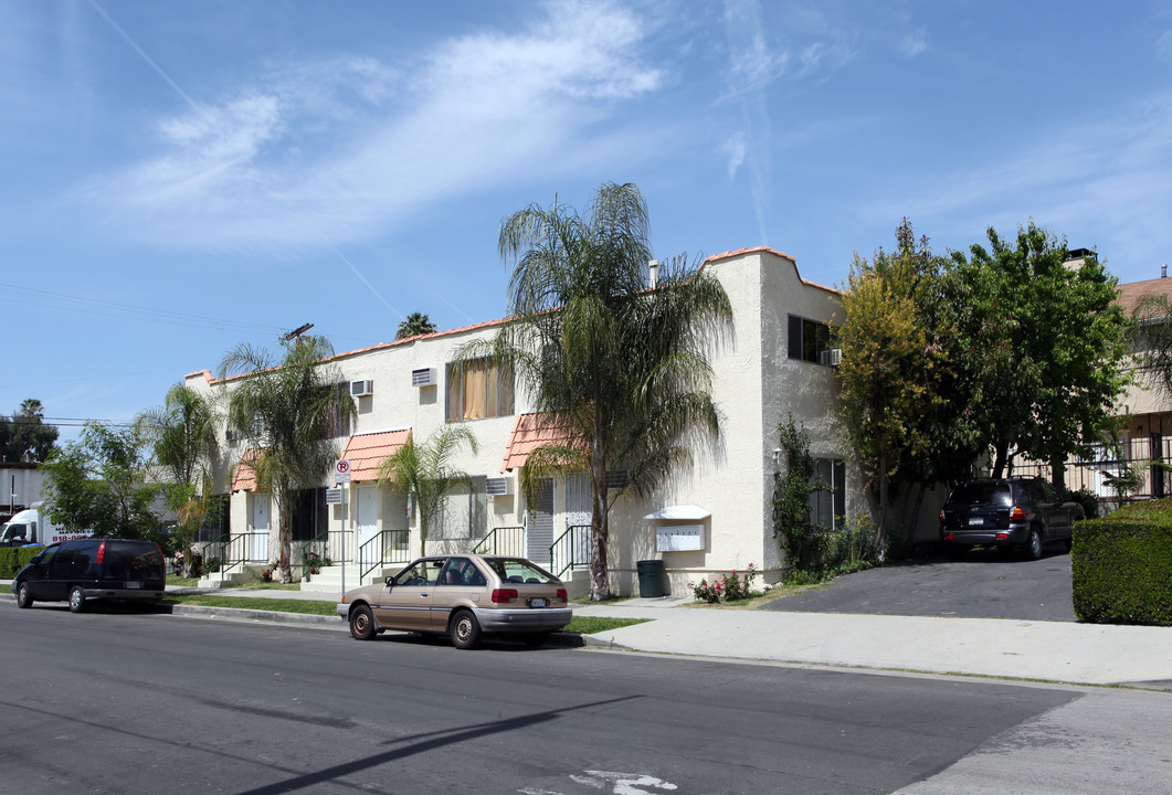 7001-7003 Remmet Ave in Canoga Park, CA - Building Photo