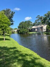 6350 92nd Pl N, Unit 2204 in Pinellas Park, FL - Foto de edificio - Building Photo