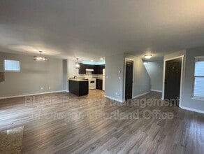 7254 SE Thiessen Rd in Milwaukie, OR - Building Photo - Building Photo
