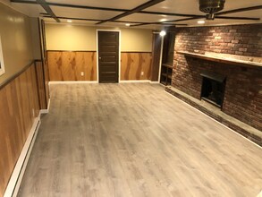 21 S Loveland Ave in Kingston, PA - Foto de edificio - Building Photo