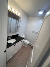 470 St Moritz Dr, Unit 1A in Glen Ellyn, IL - Foto de edificio - Building Photo
