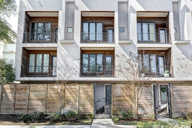 property at 1525 Birdsall St