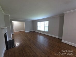 4134 Sheridan Dr, Unit 08-309 in Charlotte, NC - Building Photo - Building Photo