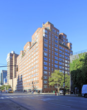 Two Charlton St. in New York, NY - Building Photo - Building Photo