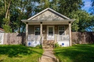922 Stanfield St in South Bend, IN - Building Photo