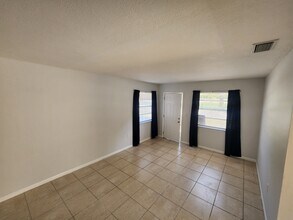 4851 Euclid Ave, Unit 4851 in New Port Richey, FL - Building Photo - Building Photo