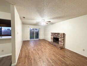 3290 Cheyenne Dr in Merced, CA - Foto de edificio - Building Photo