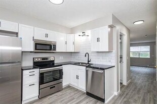 302 Sal Blvd, Unit C in Trenton, OH - Building Photo