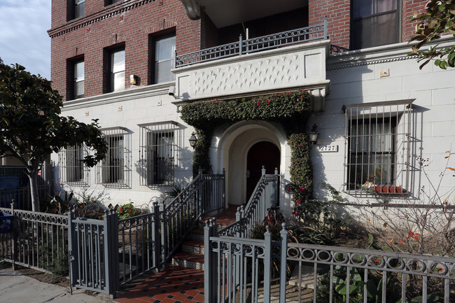 Budlong Apartments in Los Angeles, CA - Building Photo - Building Photo