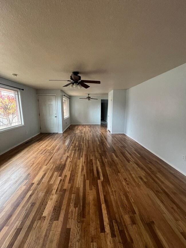 1551 McClellan Dr in Klamath Falls, OR - Building Photo - Building Photo