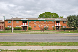 Fountain Villa Apartments in Dallas, TX - Building Photo - Building Photo