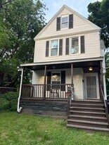 2199 E 74th St in Cleveland, OH - Building Photo