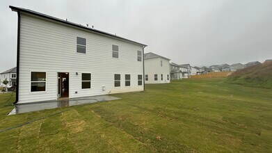 415 Pointe N Dr in Cartersville, GA - Building Photo - Building Photo