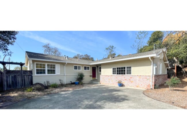 property at 325 Ironstone Ct