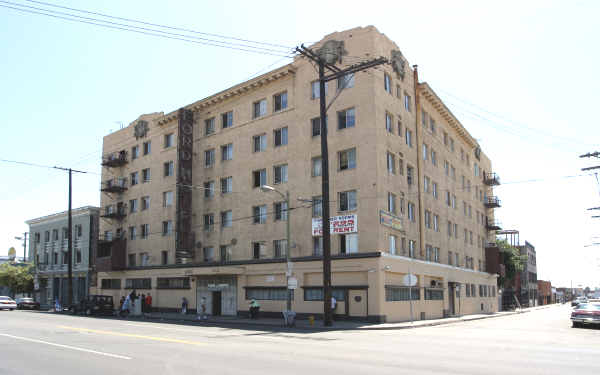 The Ford Apartments in Los Angeles, CA - Building Photo - Building Photo