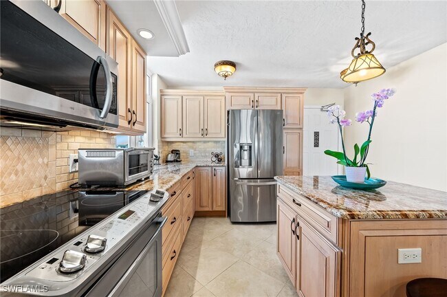 property at 9415 Gulf Shore Dr