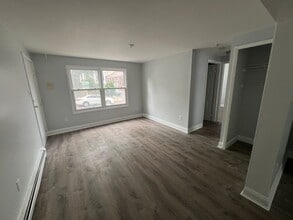 Ferry Street Flats in Easton, PA - Foto de edificio - Interior Photo