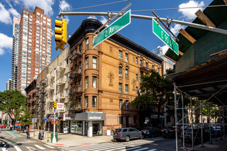 301 E 90th St in New York, NY - Building Photo - Building Photo