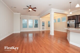 215 Topsaw Ln in Moncks Corner, SC - Foto de edificio - Building Photo