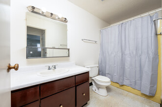 Stonecrest Apartments in Lafayette, IN - Building Photo - Interior Photo