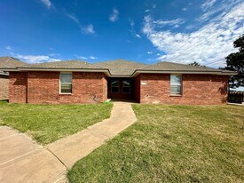 602 N Bangor Ave in Lubbock, TX - Building Photo