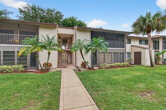 15496 Lakes of Delray Blvd in Delray Beach, FL - Foto de edificio - Building Photo