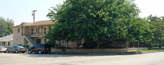 14229 Moorpark St Apartments