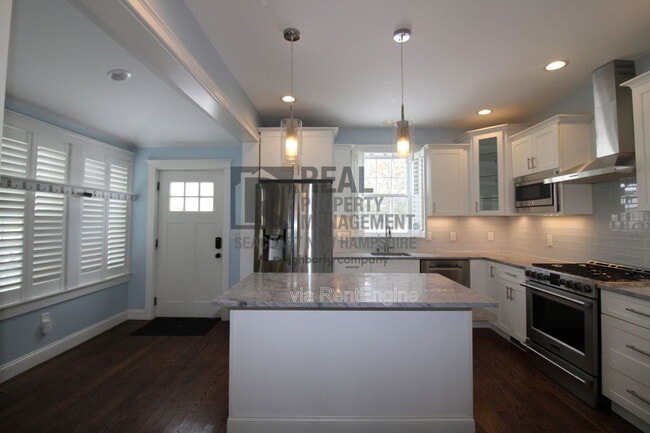 33 Columbia St in Portsmouth, NH - Building Photo - Building Photo