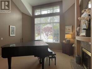17 Hett Creek Dr in Port Moody, BC - Building Photo - Building Photo
