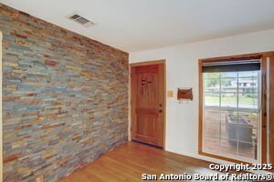 439 Devonshire Dr in San Antonio, TX - Building Photo - Building Photo